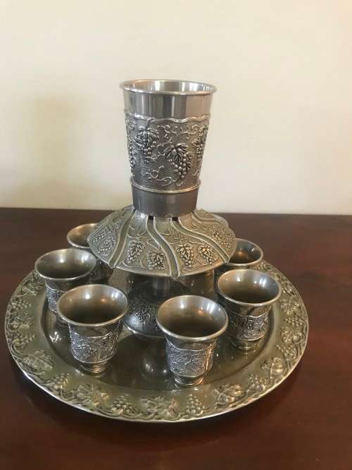 Attractive 8 Cup Wine Kiddush Fountain, Judaica
