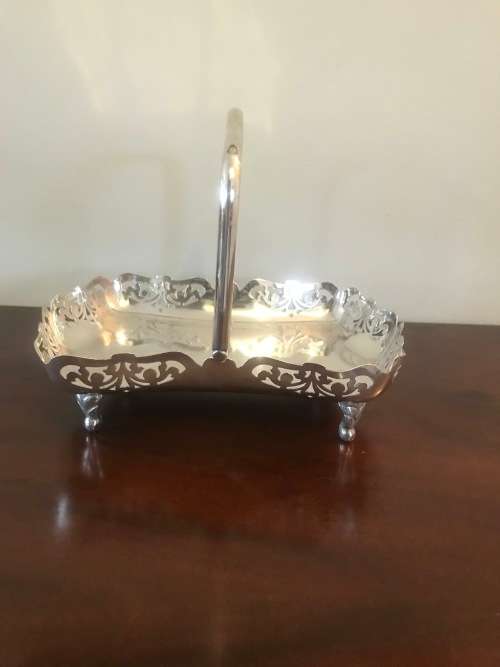 Very attractive Vintage Silver-Plated Handled Footed Basket  : Gd Condition