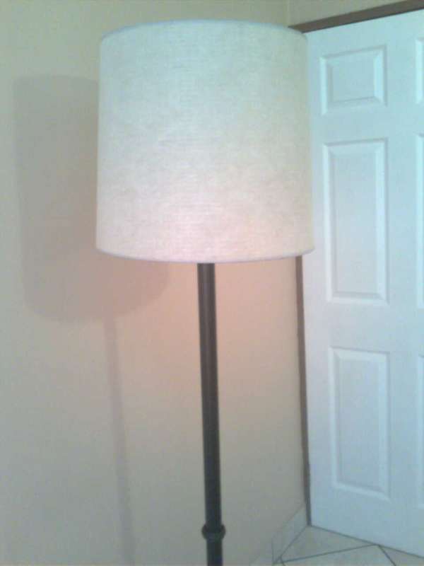 Floor standing lamp with shade included