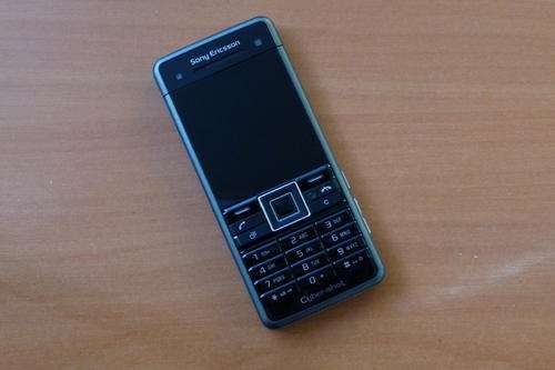 Sony Ericsson C902 James bond Edition