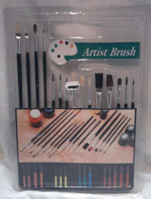 15 PIECE ARTIST BRUSHES STILL SEALED