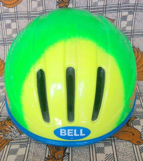 BELL BICYCLE HELMET SIZE M/L