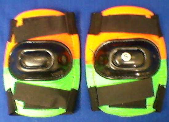 KNEE PADS SIZE SMALL