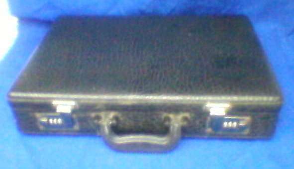 BRIEFCASE  (LEATHER)