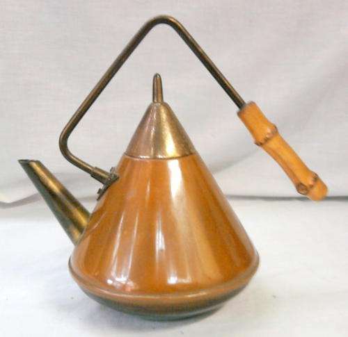 COPPER TEAPOT  21cm HIGH BASE DIAMETER 17cm  MADE IN HOLLAND