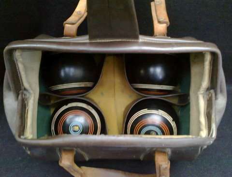x4 Heavyduty Bowling Balls in Bag  (Bag plus balls weigh 8kg)