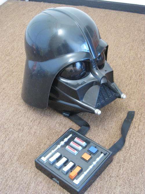 Deluxe Star Wars Darth Vader Mask with Voice Box - Dressing Up Costume