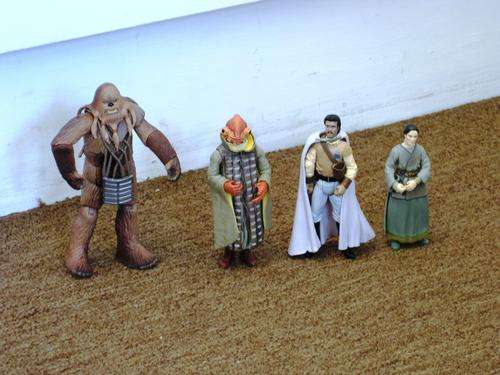 4 Rebel Star Wars Figures - Tarful, Admiral Ackbar, Lando Calrissian, Shmi Skywalker,