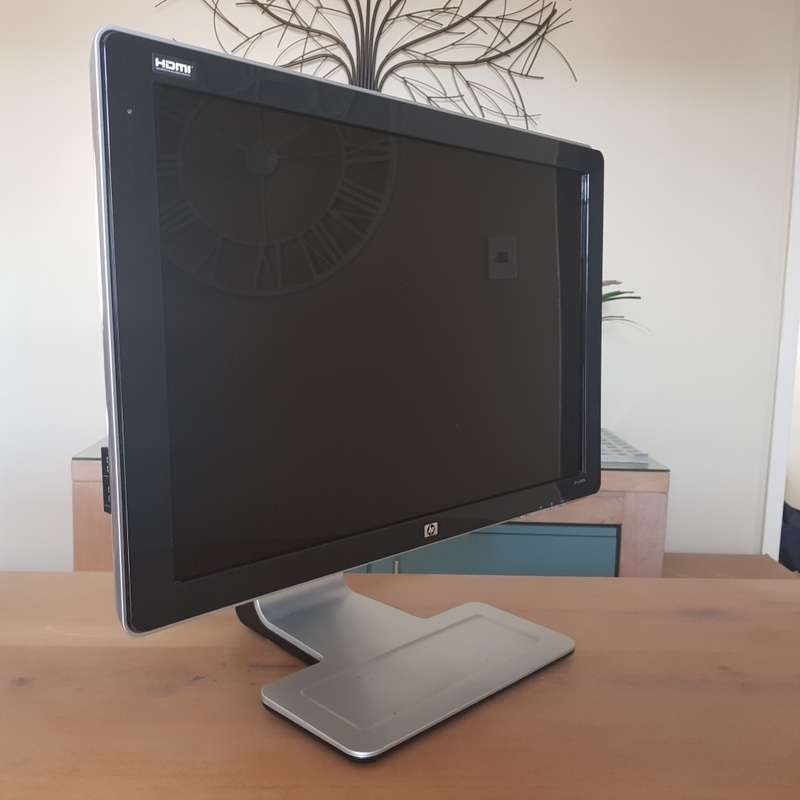 HP w2408h 24-inch Monitor