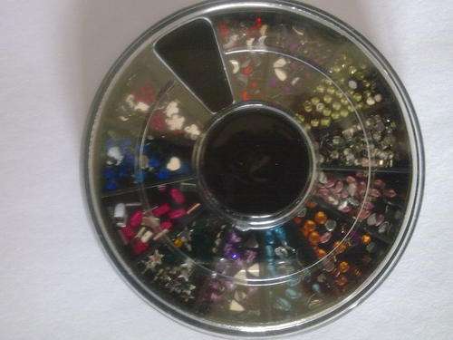 STUNNING NAIL ART (FREE POSTAGE)