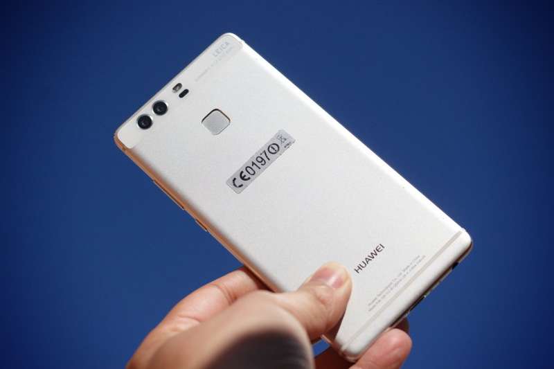 32GB Huawei P9 EVA-L09  **PLEASE READ**