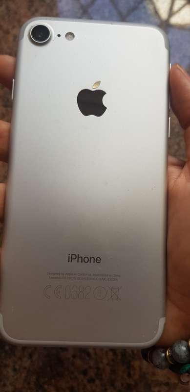 Apple iPhone 6S Space Grey  128GB ROM - (Hardly used, like new condition) Brand New Accessories