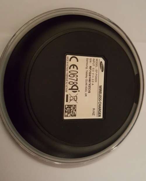 samsung model ep-pg9201 Wireless Charging Pad