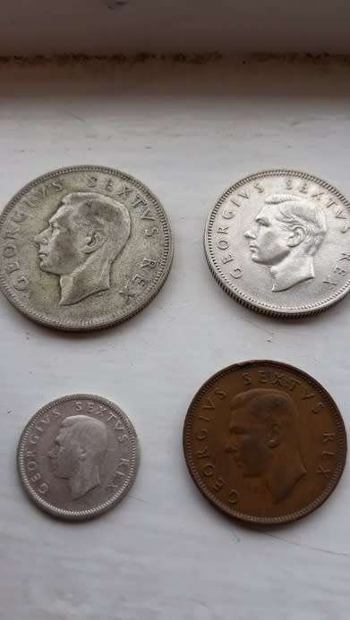 COMPLETE COLLECTION OF 1952 SA UNION COINS - CROWN TO FARTHING!