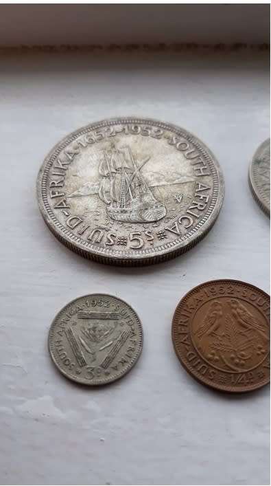 COMPLETE COLLECTION OF 1952 SA UNION COINS - CROWN TO FARTHING!