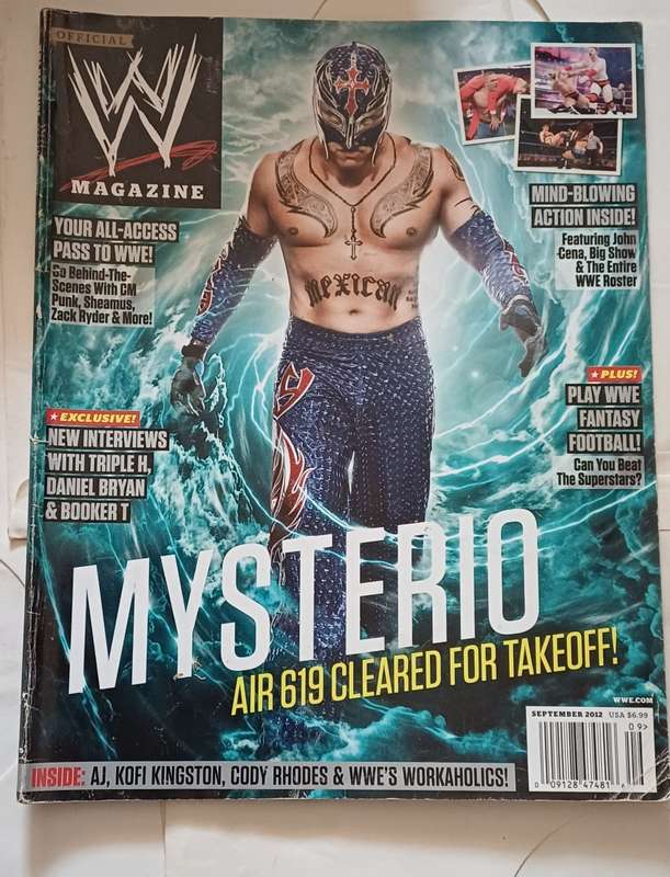 WWE MAGAZINE - SEPTEMBER 2012