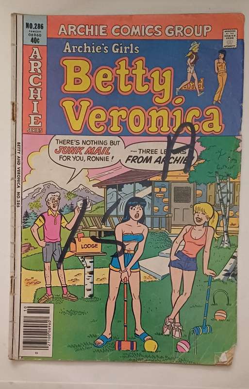 ARCHIE GIANT SERIES - BETTY AND VERONICA NO 286