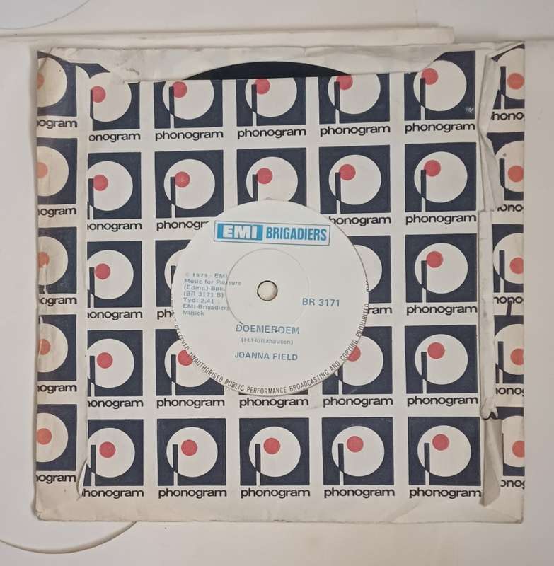 JOANNA FIELD - DOEMEROEM & ORAKA 7 SINGLE