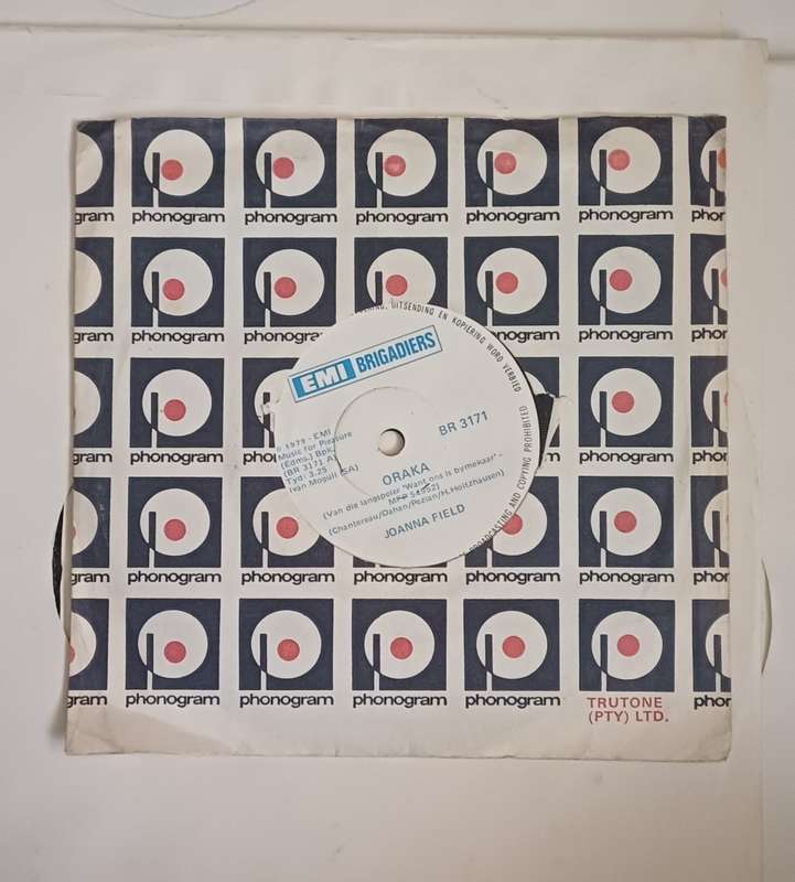JOANNA FIELD - DOEMEROEM & ORAKA 7 SINGLE