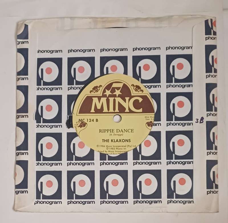 THE KLAXONS - CLAP CLAP SOUND 7 SINGLE