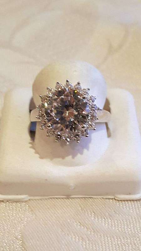 Sparkling and unusual silver ring