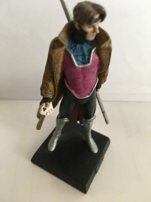 The Classic Marvel Figurine Collection #035 - Gambit (Figurine only)