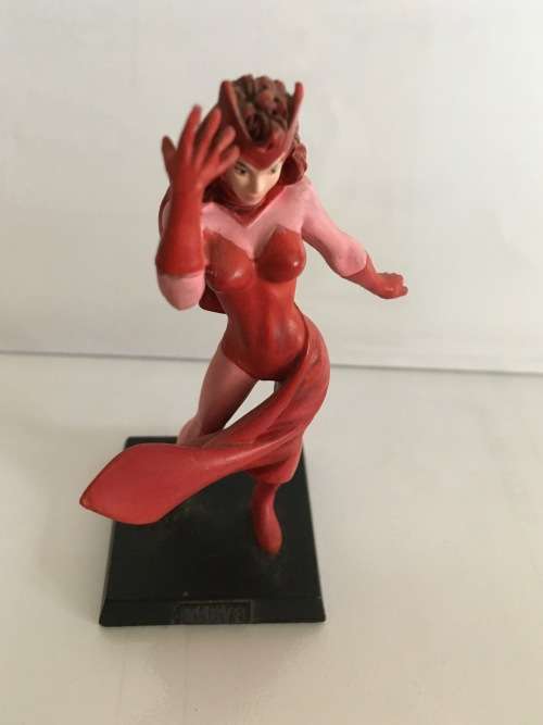The Classic Marvel Figurine Collection #055 - Scarlet Witch (Figurine only)