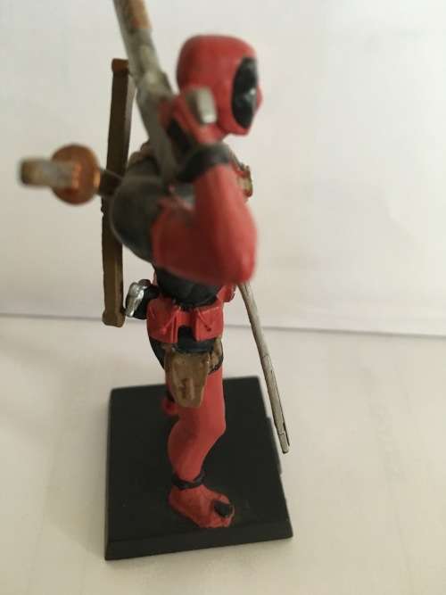 The Classic Marvel Figurine Collection #056 - Deadpool (Figurine only)