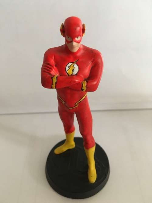 DC and Marvel Classic Figurine collection 24 assorted figurines (Figurine only)