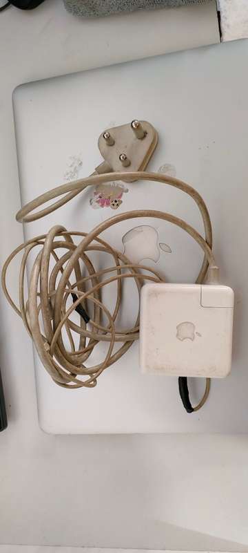 Late 2013 15` MacBook Pro   `Read Description`