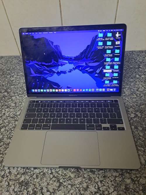 MacBook Pro: (13-inch, 2020, Two Thunderbolt 3 ports) Touch Bar Magic Keyboard A2289