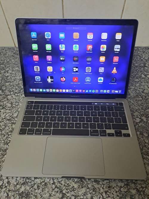 MacBook Pro: (13-inch, 2020, Two Thunderbolt 3 ports) Touch Bar Magic Keyboard A2289
