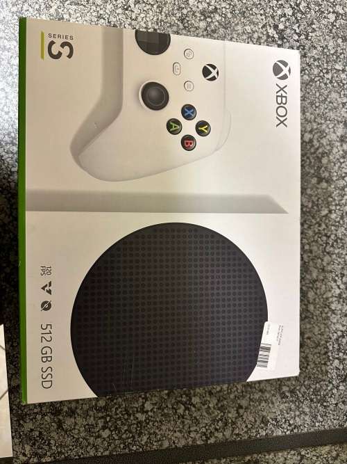 Xbox Series S 500GB with 1 controller (Excellent condition)