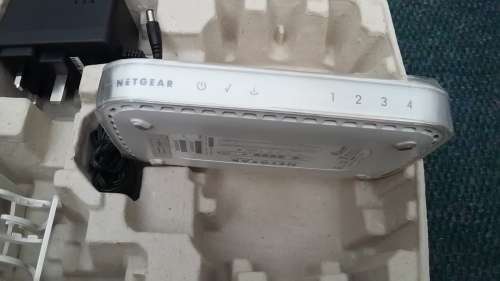 Netgear MODEM ROUTER DG834 | EXCELLENT IN ORIGINAL BOX