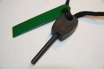 Flint and Striker (Magnesium Fire Starter) - low postage fees!