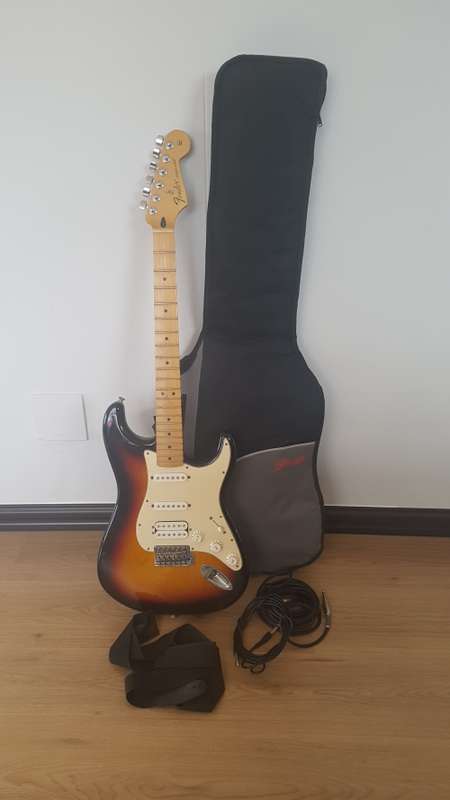 Original Fender Stratocaster with Case, Strap and Cables and Marshall Amp