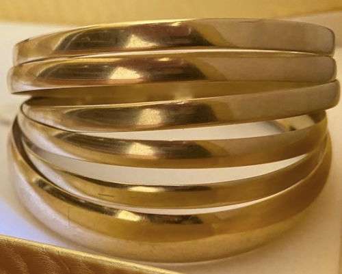 9ct Gold Bangles | 5 x 0.5cm and 6.5cm + 1 x 1.2cm and 6.5cm | 49.1gr total! | BV R337/gr/9ct