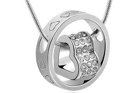 New Style Swarosvki Crystal Elements Heart Pendant in Ring necklace-snake chain**10 PCS ON AUCTION**
