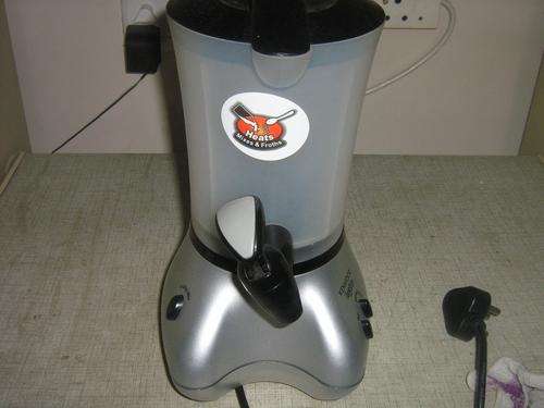 Kenwood Frothie machine (HEATS & MIXES)
