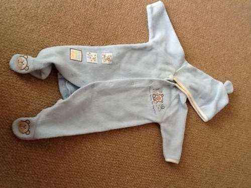 Cute Teddy Babygrow with teddy ears (0-3momths)