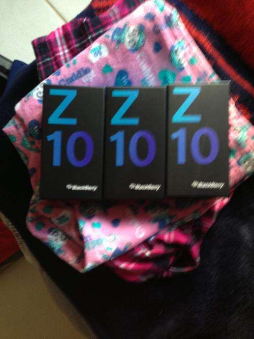 Sealed Black - BlackBerry Z10 LTE with BB 10.1