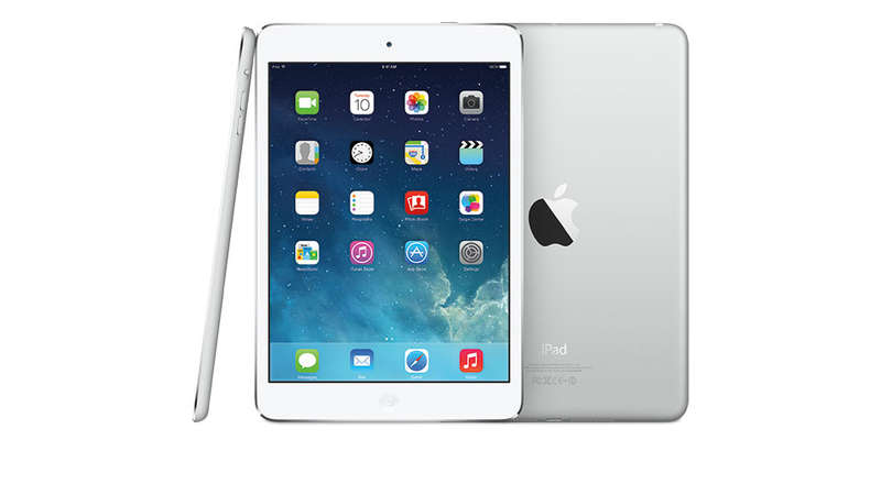 White iPad Mini 16GB in Excellent Condition w/ iOS 7, BBM Capable (Free Berco Shipping)