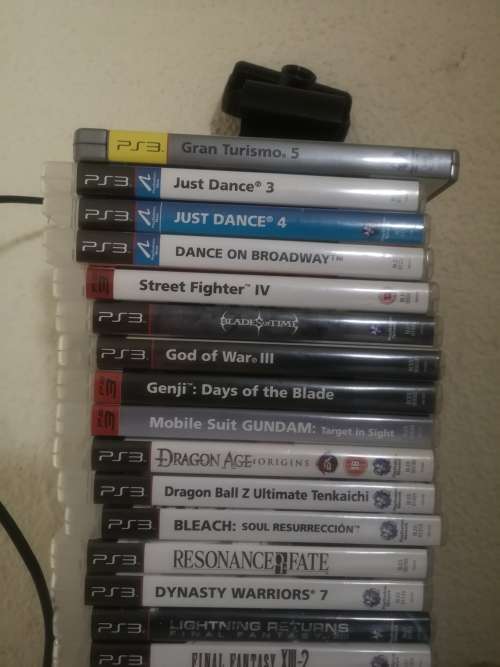 Playstation 3 and 30 games