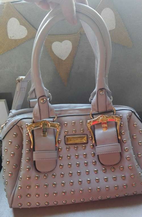 The BLING handbag of your dreams!!!