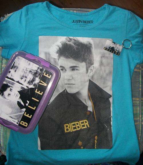 Justin Bieber - T-Shirt/Lunch-Box/Key-Ring