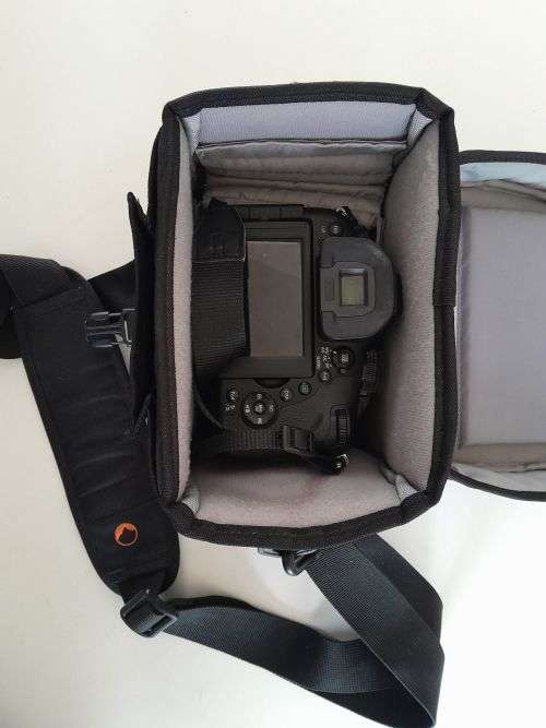 Panasonic Lumix DMC-FZ1000