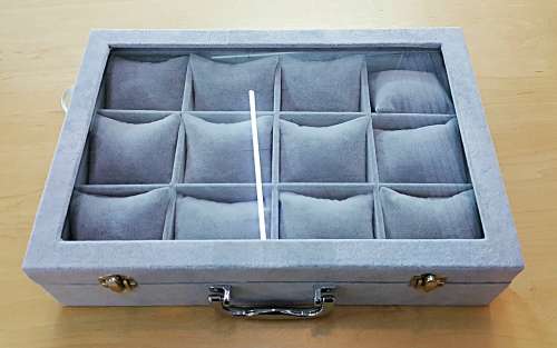 WATCH BOX / DISPLAY / CASE / STORAGE / ORGANISER *12 SLOT/ BLOCK/ DIVISION* BARGAIN