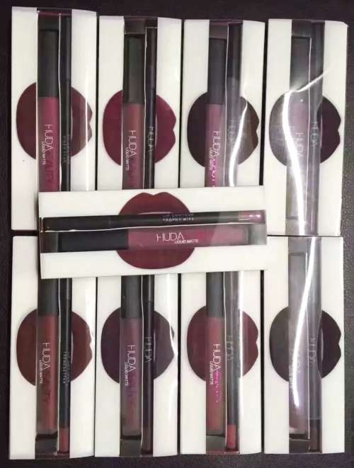 HUDA BEAUTY- LIQUID MATTE LIPSTICK PLUS LIPLINER *MADE IN ITALY*/ 12 PIECE SET BOX  *WHOLESALE*