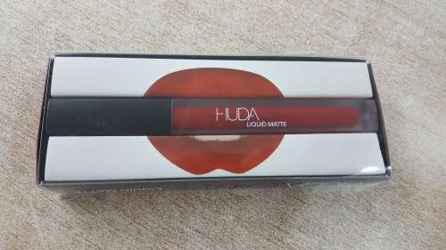 HUDA BEAUTY- LIQUID MATTE LIPSTICK *MADE IN ITALY*/ 12 PIECE SET BOX  *WHOLESALE*