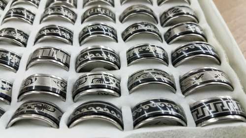 316L STAINLESS STEAL RINGS/ 36PC BOX/ SIZE 18-22/ *BARGAIN**WHOLESALE*